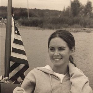 Meet your Posher, Elizabeth